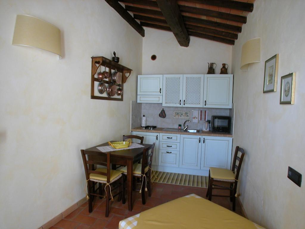 Agriturismo Istrice Innamorato كامبيلو سول كليتونو الغرفة الصورة