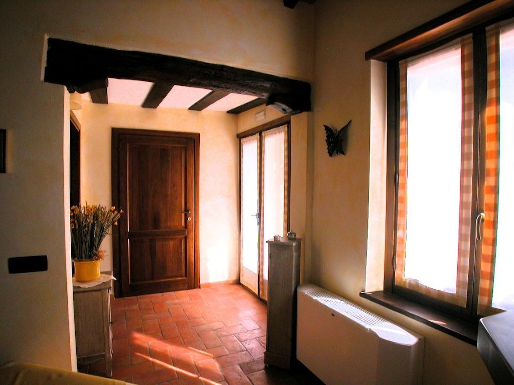 Agriturismo Istrice Innamorato كامبيلو سول كليتونو الغرفة الصورة