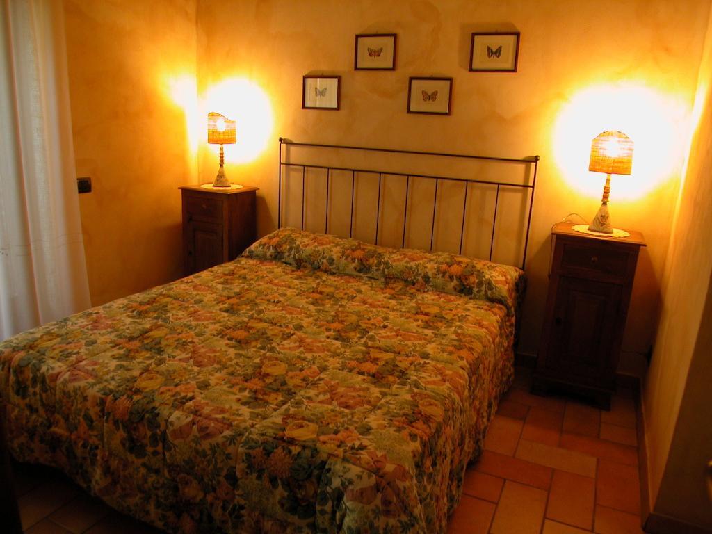 Agriturismo Istrice Innamorato كامبيلو سول كليتونو الغرفة الصورة