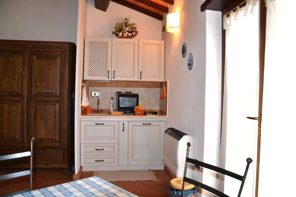 Agriturismo Istrice Innamorato كامبيلو سول كليتونو الغرفة الصورة