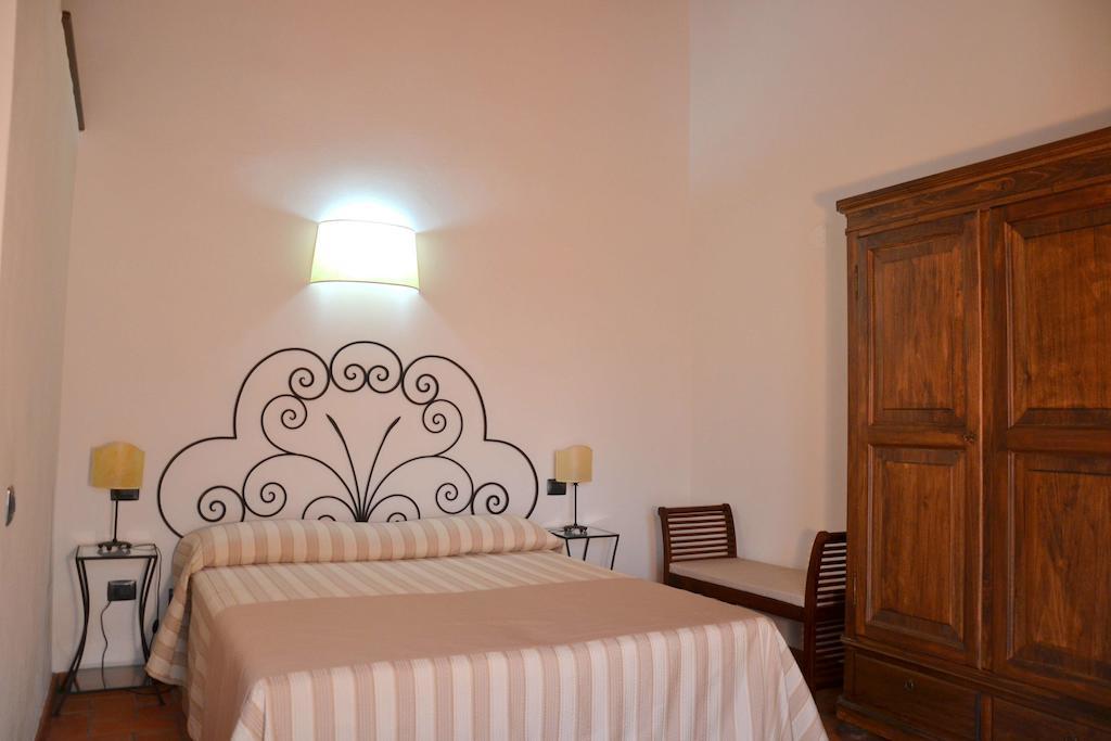 Agriturismo Istrice Innamorato كامبيلو سول كليتونو الغرفة الصورة